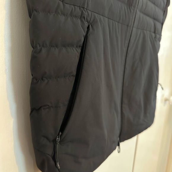 lululemon Men's Down for It All Vest - Picture 11 of 15